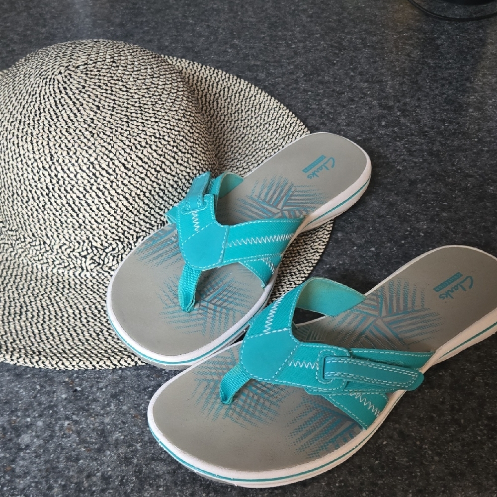 Clarks Aqua and Taupe Women Sandals